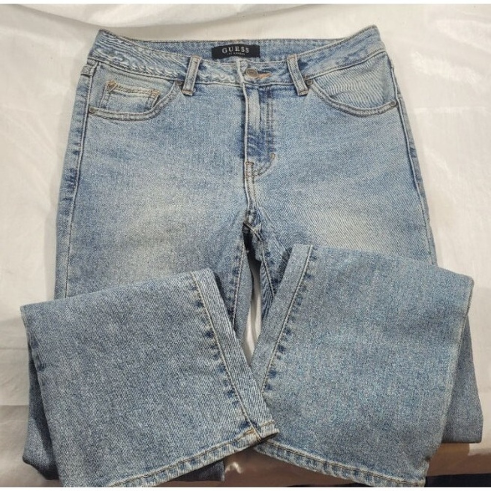 Guess Women's Mid Rise Boot Cut Light Wash Blue Jeans‎ - Sz 26 - 27.5" Inseam
